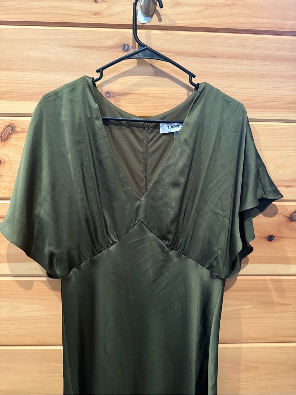 TAYLOR Olive Green V-NecK Dress Size 14 - Picture 3 of 6